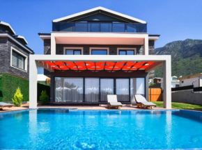 Luxury Life Villas